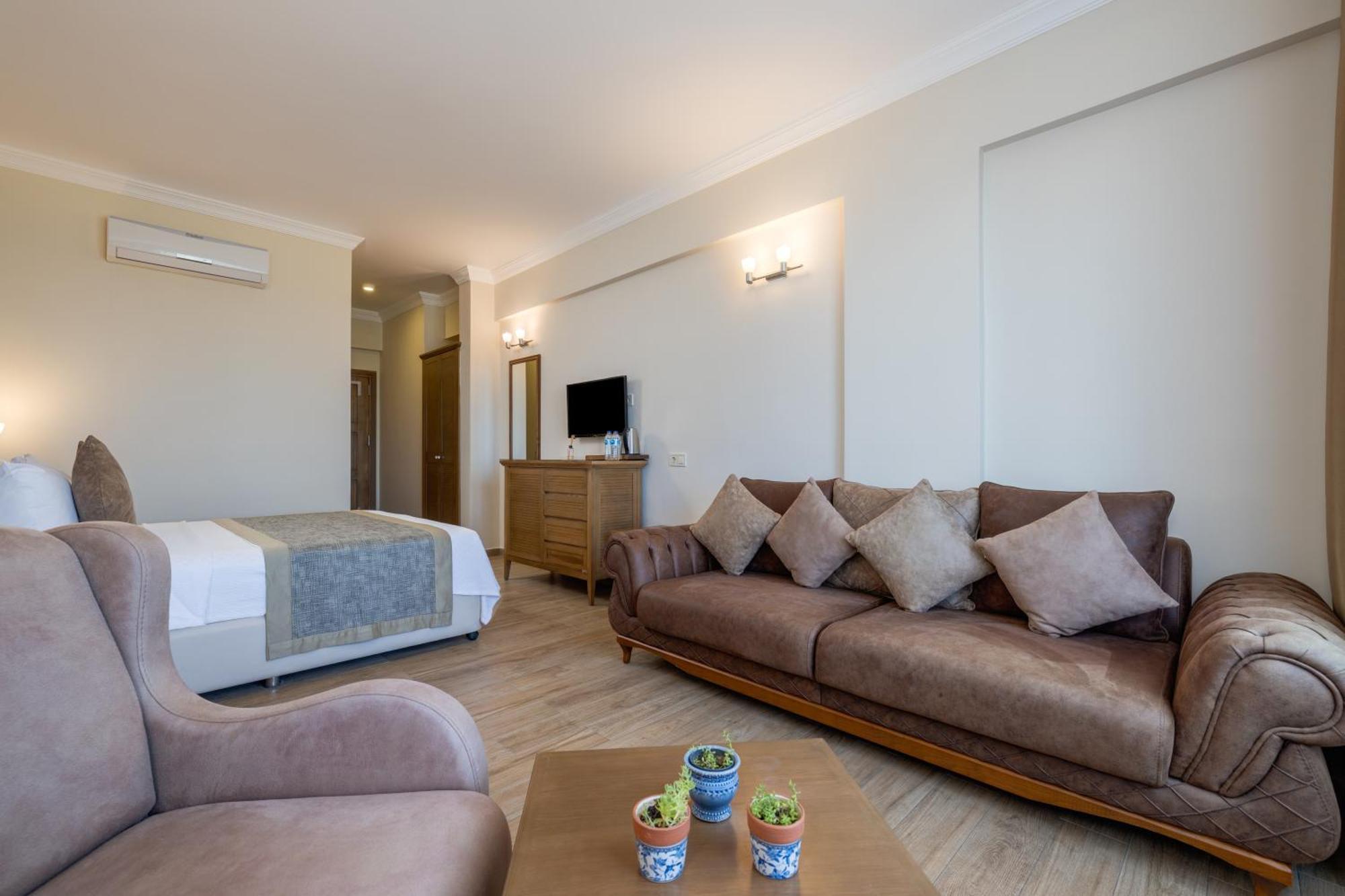 Cinarli Kasri Hotel İmroz Екстериор снимка