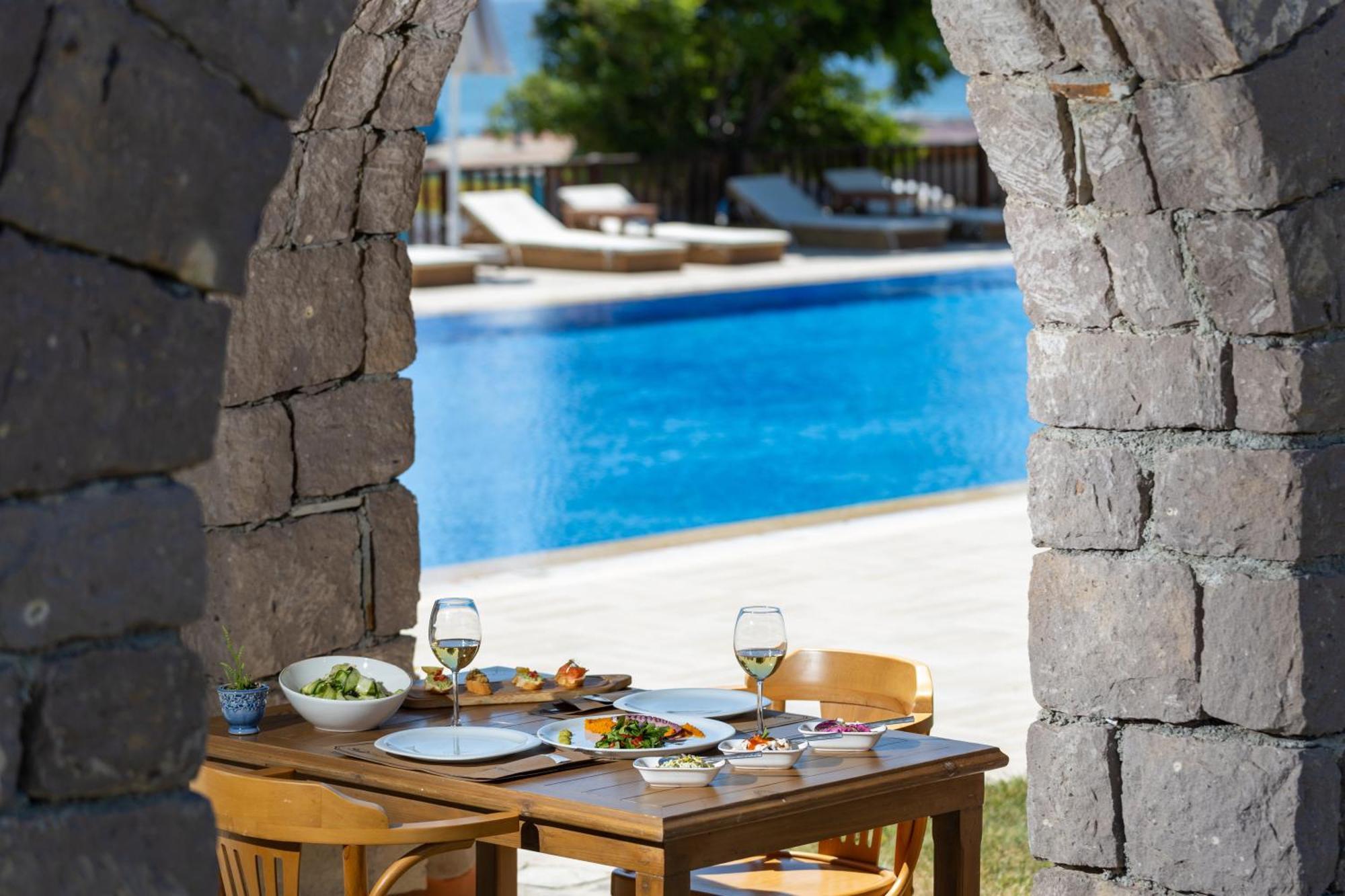Cinarli Kasri Hotel İmroz Екстериор снимка